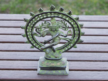 Carica l&#39;immagine nel visualizzatore di Gallery, statua indiana in bronzo raffigurante shiwa , shiva .peso 1350 gr misure 24x19x6 cm