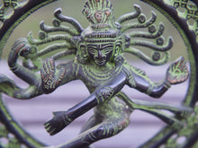 Carica l&#39;immagine nel visualizzatore di Gallery, statua indiana in bronzo raffigurante shiwa , shiva .peso 1350 gr misure 24x19x6 cm