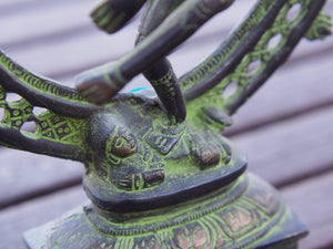 statua indiana in bronzo raffigurante shiwa , shiva .peso 1350 gr misure 24x19x6 cm