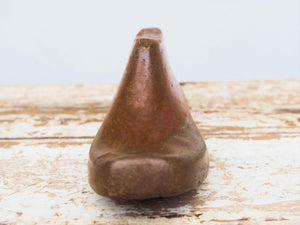Stampo Piede Usato Dai Calzolai In India Per Creare Scarpe. In Legno DI Teak E' Ricavato Da Un Unico Tronco. Nella Parte Plantare Ha Un Gancio Per Essere Appeso. Dimensioni 26x9 h10cm.   per ulteriori info o foto https://www.pinterest.it/etnikobycrosato/_saved/ https://www.facebook.com/etnikobycrosato https://www.instagram.com/etnikobycrosato/ 0039 3338778241 info@etniko.it