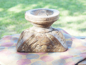 Antico separatore, oggetti di lavoro antichi usato per cereali, riso indiano in legno di teak inciso.Dimensioni 25x16 h19cm