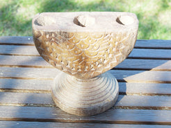 Antico separatore, oggetti di lavoro antichi usato per cereali, riso indiano in legno di teak inciso.Dimensioni 21x15 h20cm