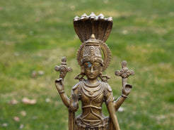 statuetta indiana in lega di metalli raffigurante vishnu Databile primi '90013x7 h32 cm peso 2260 gr 