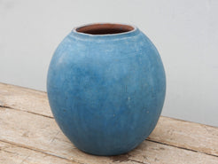 Vaso tadelakt, un intonaco di origine marocchina tipico della città di Marrakech, un metodo completamente ecologico basato sull'utilizzo di calce idrata, sapone nero, pigmenti naturali e cere. Dimensioni Diametro 25 h28cm.