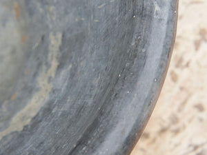Vaso, ciotola tadelakt, un intonaco di origine marocchina tipico della città di Marrakech, un metodo completamente ecologico basato sull'utilizzo di calce idrata, sapone nero, pigmenti naturali e cere. Dimensioni Diametro 36 h19cm.
