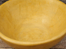 Carica l&#39;immagine nel visualizzatore di Gallery, Vaso, ciotola tadelakt, un intonaco di origine marocchina tipico della città di Marrakech, un metodo completamente ecologico basato sull&#39;utilizzo di calce idrata, sapone nero, pigmenti naturali e cere.Dimensioni Diametro 35 h16cm.