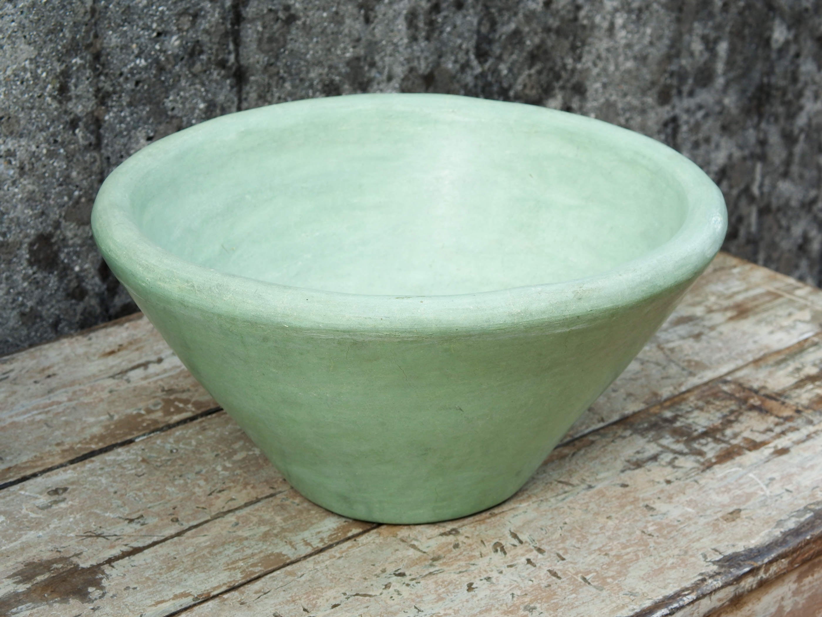 Vaso, ciotola tadelakt, un intonaco di origine marocchina tipico della città di Marrakech, un metodo completamente ecologico basato sull'utilizzo di calce idrata, sapone nero, pigmenti naturali e cereDimensioni Diametro 37 h19cm.