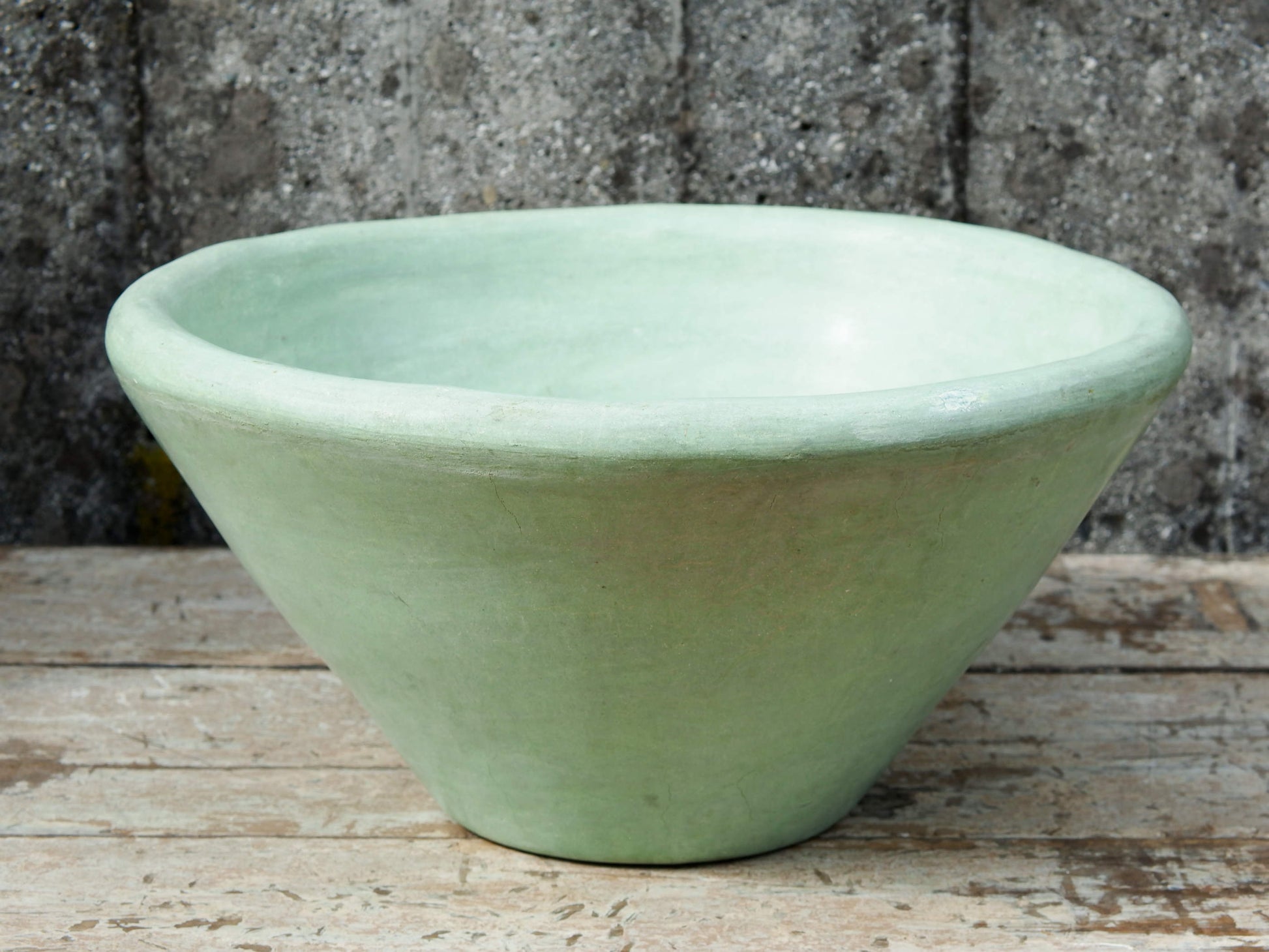 Vaso, ciotola tadelakt, un intonaco di origine marocchina tipico della città di Marrakech, un metodo completamente ecologico basato sull'utilizzo di calce idrata, sapone nero, pigmenti naturali e cereDimensioni Diametro 37 h19cm.