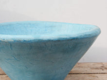 Carica l&#39;immagine nel visualizzatore di Gallery, Vaso, ciotola tadelakt, un intonaco di origine marocchina tipico della città di Marrakech, un metodo completamente ecologico basato sull&#39;utilizzo di calce idrata, sapone nero, pigmenti naturali e cere. Dimensioni Diametro 40 h19cm.