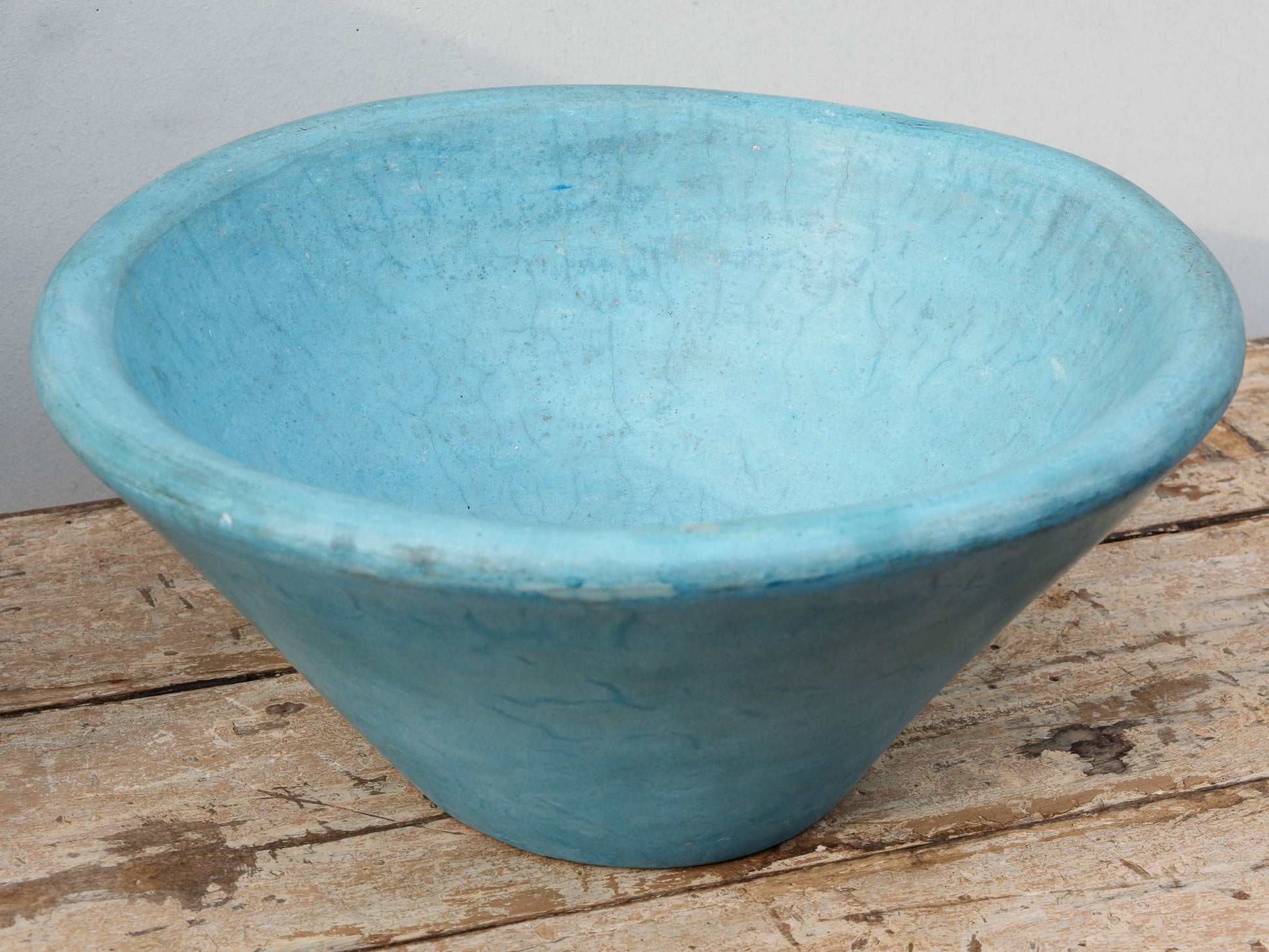Vaso, ciotola tadelakt, un intonaco di origine marocchina tipico della città di Marrakech, un metodo completamente ecologico basato sull'utilizzo di calce idrata, sapone nero, pigmenti naturali e cere. Dimensioni Diametro 40 h19cm.