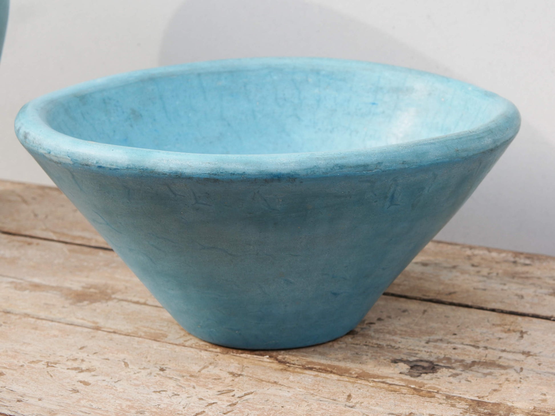 Vaso, ciotola tadelakt, un intonaco di origine marocchina tipico della città di Marrakech, un metodo completamente ecologico basato sull'utilizzo di calce idrata, sapone nero, pigmenti naturali e cere. Dimensioni Diametro 40 h19cm.