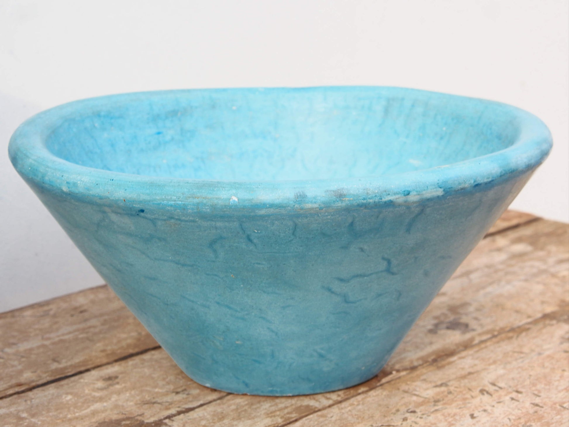 Vaso, ciotola tadelakt, un intonaco di origine marocchina tipico della città di Marrakech, un metodo completamente ecologico basato sull'utilizzo di calce idrata, sapone nero, pigmenti naturali e cere. Dimensioni Diametro 40 h19cm.